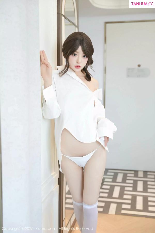   [XiuRen]高清写真图 2025.03.18 No.10036 桃妖夭 丝袜美腿第52张图片